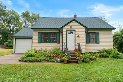121 6th Avenue NE, Cambridge, MN 55008 - Photo 2