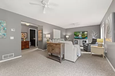 8555 Jorgensen Bay S, Cottage Grove, MN 55016 - Photo 16