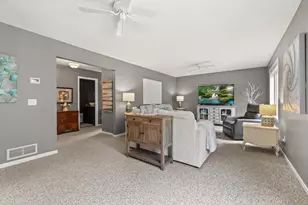 8555 Jorgensen Bay S, Cottage Grove, MN 55016 - Photo 16