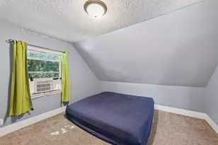725 California Ave E, Saint Paul, MN 55106 - Photo 10