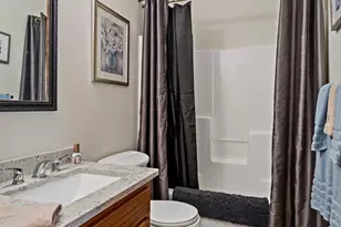 1371 Holly Ave N, Oakdale, MN 55128 - Photo 22