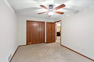 1371 Holly Ave N, Oakdale, MN 55128 - Photo 34
