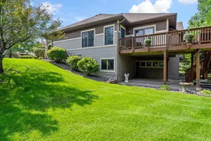 1371 Holly Ave N, Oakdale, MN 55128 - Photo 38