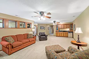 1371 Holly Ave N, Oakdale, MN 55128 - Photo 26