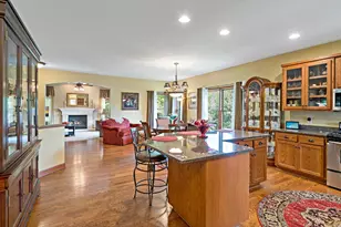 1371 Holly Ave N, Oakdale, MN 55128 - Photo 10