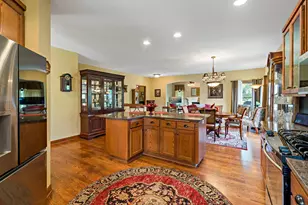 1371 Holly Ave N, Oakdale, MN 55128 - Photo 10
