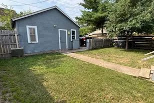 216 E 25th St, Hibbing, MN 55746 - Photo 14
