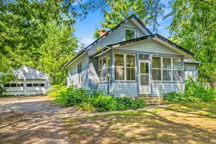 328 3rd St SE, Braham, MN 55006 - Photo 2