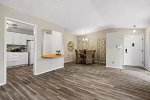 9701 Cimarron Trail, Minnetonka, MN 55305 - Photo 10
