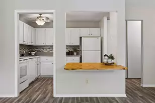 9701 Cimarron Trail, Minnetonka, MN 55305 - Photo 12