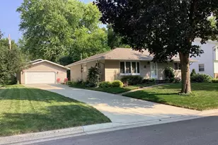 1306 Foothills Blvd, Albert Lea, MN 56007 - Photo 2