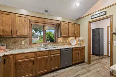 7865 Grinnell Court E, Lakeville, MN 55044 - Photo 8