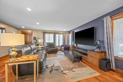 318 4th Street NE, Minneapolis, MN 55413 - Photo 1