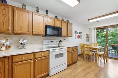 32 11th Avenue S #202, Hopkins, MN 55343 - Photo 8