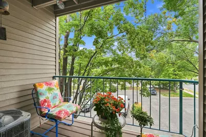 32 11th Avenue S #202, Hopkins, MN 55343 - Photo 12