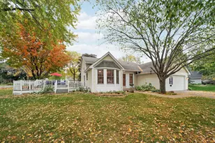 8544 Sycamore Ln N, Maple Grove, MN 55369 - Photo 2