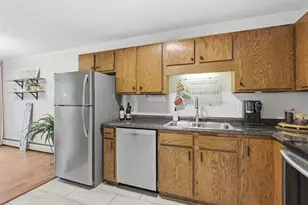 7601 W 101st St, Bloomington, MN 55438 - Photo 4