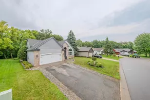 5962 N Ridge Dr, Savage, MN 55378 - Photo 2