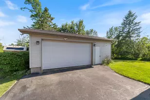 588 W Winona St, Duluth, MN 55803 - Photo 10