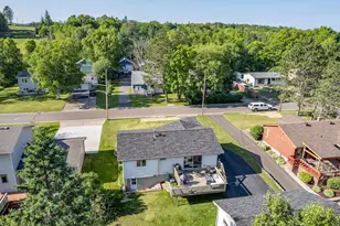 588 W Winona St, Duluth, MN 55803 - Photo 2