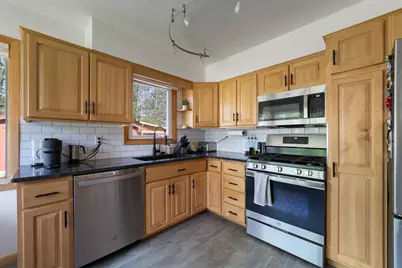 588 W Winona Street, Duluth, MN 55803 - Photo 16
