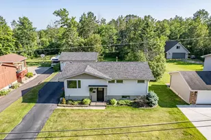 588 W Winona St, Duluth, MN 55803 - Photo 1