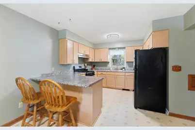 1041 23rd Avenue N, Saint Cloud, MN 56303 - Photo 2