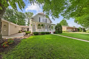 308 1st St NW, New Richland, MN 56072 - Photo 2