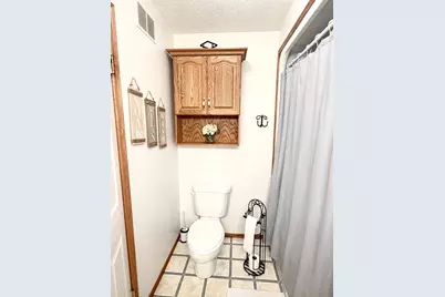 407 Oak Crest Boulevard, Roseau, MN 56751 - Photo 14