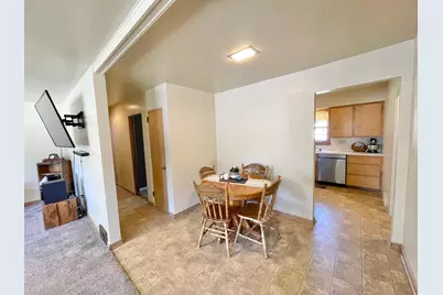 16 S Paffrath Avenue, Springfield, MN 56087 - Photo 12