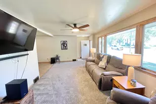 16 S Paffrath Ave, Springfield, MN 56087 - Photo 6