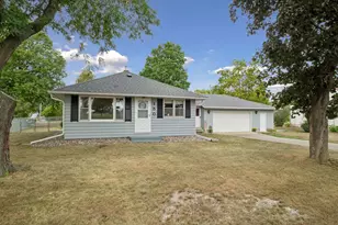 150 Johnson Ave, Red Wing, MN 55066 - Photo 2