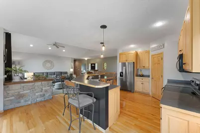 1678 Hunters Trail, Centerville, MN 55038 - Photo 6