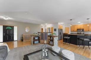 1678 Hunters Trail, Centerville, MN 55038 - Photo 4