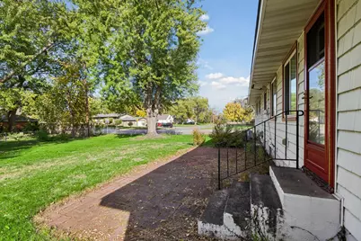 5737 Northport Drive, Brooklyn Center, MN 55429 - Photo 32