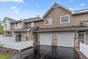 17918 Cobblestone Way, Eden Prairie, MN 55347 - Photo 2