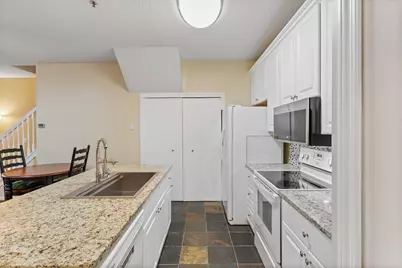 17918 Cobblestone Way, Eden Prairie, MN 55347 - Photo 14