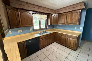 201 Birch Ave, Ashby, MN 56309 - Photo 4