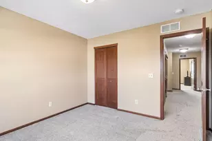 15252 Maryland Ave, Savage, MN 55378 - Photo 24