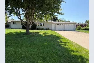 1250 Lakeview Lane SW, Hutchinson, MN 55350 - Photo 1