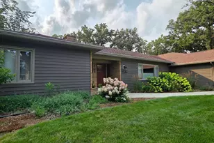 106 Ridge Rd, Albert Lea, MN 56007 - Photo 4