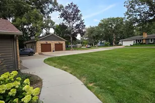 106 Ridge Rd, Albert Lea, MN 56007 - Photo 12