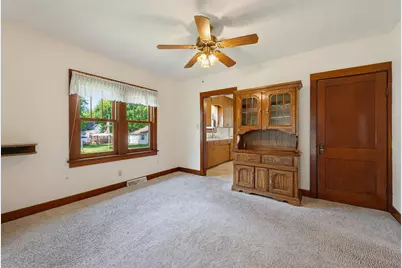 725 5th Avenue SW, Hutchinson, MN 55350 - Photo 10
