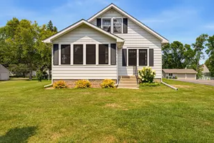 725 5th Ave SW, Hutchinson, MN 55350 - Photo 28