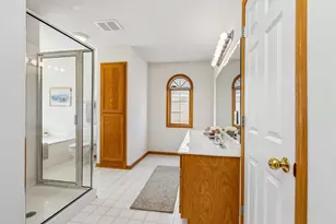 808 Winterberry Dr, Woodbury, MN 55125 - Photo 20