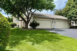 808 Winterberry Dr, Woodbury, MN 55125 - Photo 1