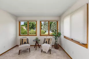 808 Winterberry Dr, Woodbury, MN 55125 - Photo 2