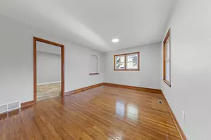 619 4th Ave NE, Waseca, MN 56093 - Photo 8