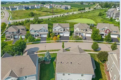 4014 Holasek Path, Chaska, MN 55318 - Photo 8