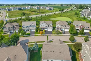 4014 Holasek Path, Chaska, MN 55318 - Photo 8